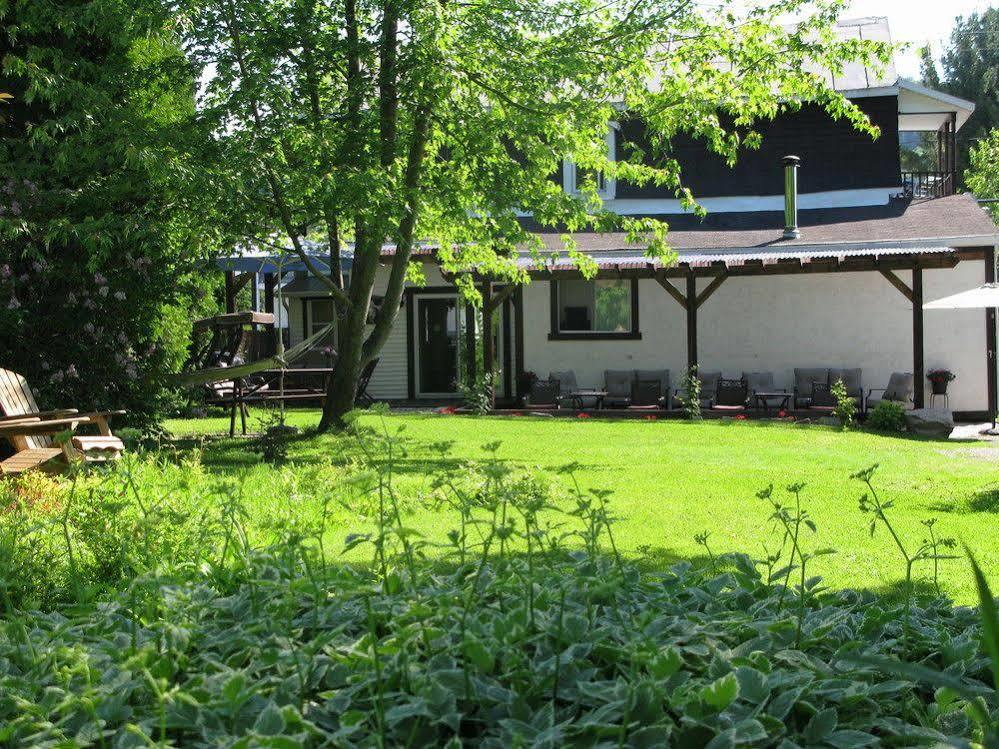 Gite Aux Traditions Saint-Jean-des Piles Exterior photo